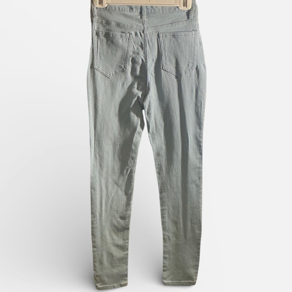 No Boundaries High-Waisted Light Blue Skinny Jeans with Button Fly - Picture 3 of 3